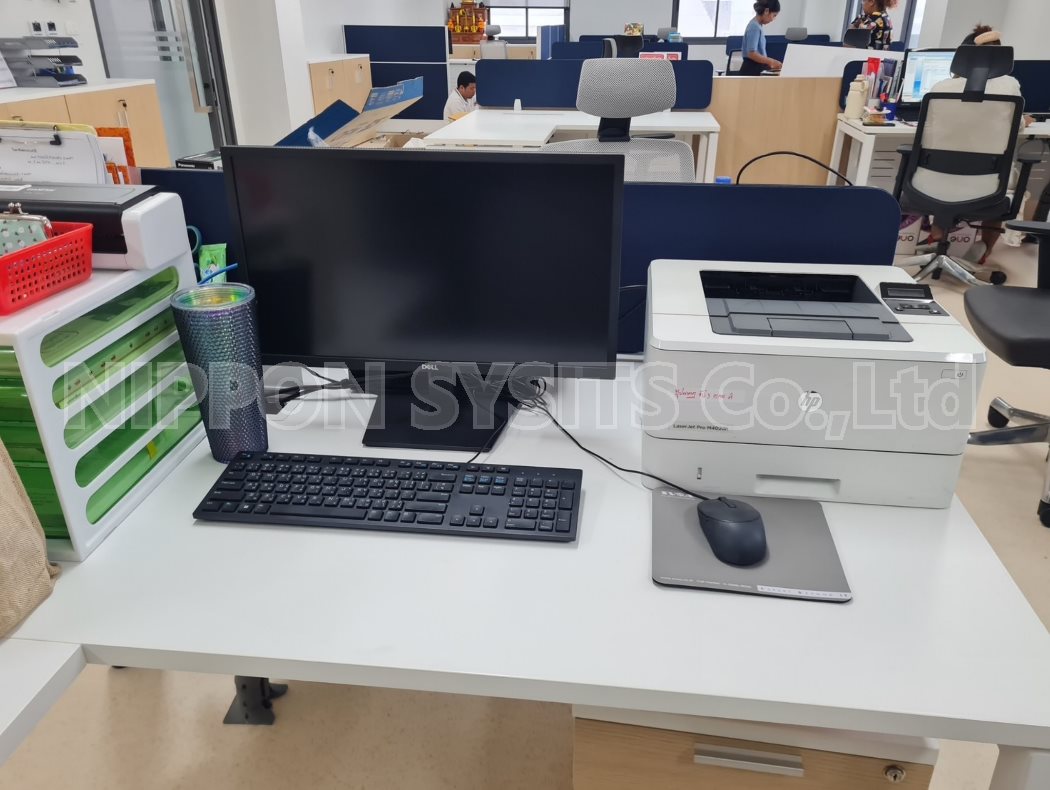 โต๊ะทำงานในสำนักงานสภากาชาดไทย ภาคทุ่งสง | Office workstation at the Thai Red Cross Society, Tungsong